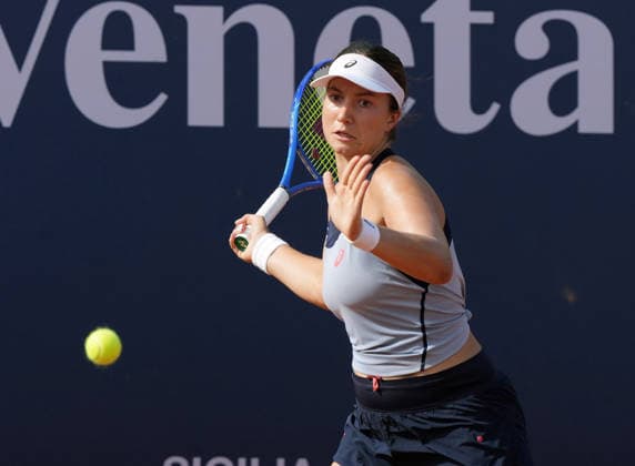 37th WTA, Tennis Damen Palermo Ladies Open 2026 Lola Radivojevic of Serbia plays during the 37th Palermo Ladies Open WTA 125 in Palermo, Italy, on July 22, 2026. Palermo Italy  Copyright: xGabrielexMaricchiolox originalFilename:maricchiolo-37thwtap260722_npVa2.jpg