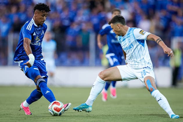 Football - UEFA Champion™s League - Second qualifying round - PFC Levski vs Universitatea Craiova - 22.07.2026 Reinaldo and Adrian Rus Copyright: xYulianxTodorovx