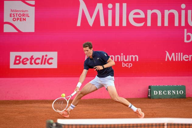 July 22, 2026, Lisbon, Lisbon, Portugal: ALEXANDER BLOCKX in action during the Round of 16 at the Millennium Estoril Open ATP, Tennis Herren tennis tournament at Clube de Tenis do Estoril. Lisbon Portugal - ZUMAr238 20260722_zip_r238_058 Copyright: xRicardoxRochax