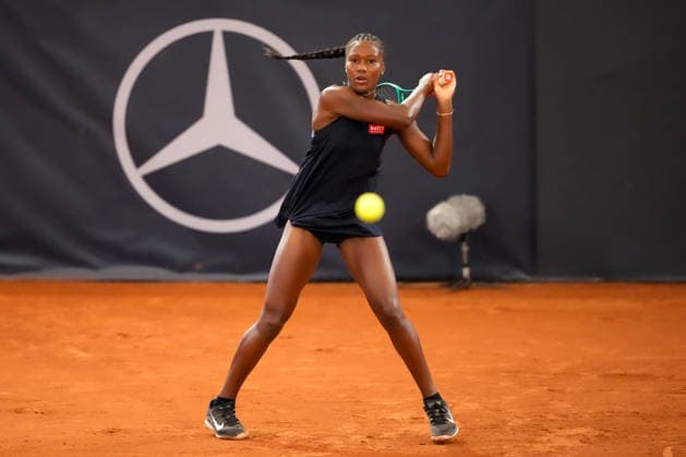 MSC Hamburg Ladies Open - Day 3 Noma Noha Akugue of Germany plays against fourth seed Anna Bondar of Hungary during their round of 16 match at the 2026 MSC Hamburg Ladies Open Women s tennis tournament at Am Rothenbaum in Hamburg, Germany. Hamburg Germany  Copyright: xOwenxHammondx originalFilename:hammond-2026msch260722_npUaK.jpg