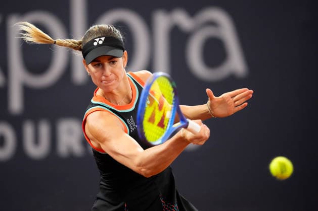 MSC Hamburg Ladies Open - Day 3 Fourth seed Anna Bondar of Hungary is in action during her round of 16 match against Noma Noha Akugue of Germany at the 2026 MSC Hamburg Ladies Open women s tennis tournament at Am Rothenbaum in Hamburg, Germany. Hamburg Germany  Copyright: xOwenxHammondx originalFilename:hammond-2026msch260722_np0ff.jpg