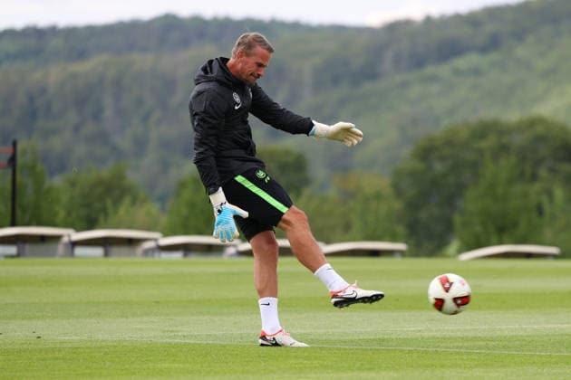 VfL Trainingslager, Weimarer Land Blankenhain, 22.07.2026, Fußball, Herren, Saison 2026 2027, 2. BL, VfL Wolfsburg, Sommer-Trainingslager: Tag 4. Torwarttrainer Pascal Formann (VfL Wolfsburg) Weimarer Land, Thüringen Deutschland *** VfL Training Camp, Weimarer Land Blankenhain, July 22, 2026, Soccer, Men s, 2026–2027 Season, 2. Bundesliga, VfL Wolfsburg, Summer Training Camp Day 4, Goalkeeper Coach Pascal Formann, VfL Wolfsburg, Weimarer Land, Thuringia, Germany