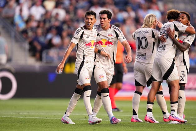 July 22, 2026: Red Bull New York Forward Cade Cowell (7) and Red Bull New York Forward Jorge Ruvalcaba (11) celebrate a goal during the first half of an MLS, Fussball Herren, USA match against the Philadelphia Union at Subaru Park in Chester, Pennsylvania. CSM MLS 2026: Union Vs Red Bull JUL 22  - ZUMAc04_ 20260722_zma_c04_012 Copyright: xKylexRoddenx