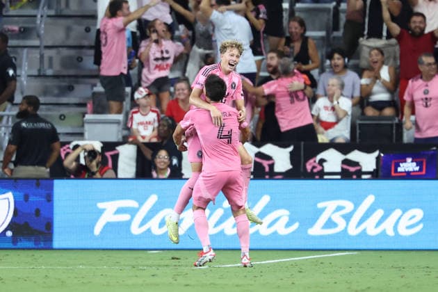 MIAMI, FL - JULY 22: Inter Miami CF midfield Preston Plambeck (59) celebrates a goal in the second half during the MLS, Fussball Herren, USA match between Inter Miami CF and Chicago Fire FC on Wednesday, July 22, 2026 at Nu Stadium in Miami, FL (Photo by Peter Joneleit Icon Sportswire) SOCCER: JUL 22 MLS Inter Miami CF vs Chicago Fire FC EDITORIAL USE ONLY Icon260722036