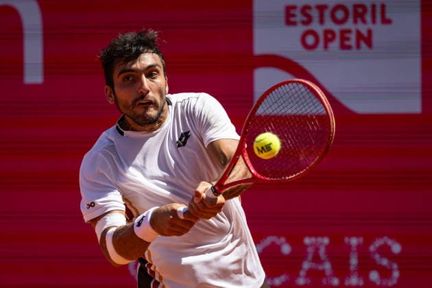 Millennium Estoril Open 2026 at Clube de Tenis do Estoril in Cascais, Portugal - 22 JULY 2026. Roman Burruchaga of Argentina seen in action during the tennis match between Nuno Borges of Portugal (not in view) and Roman Burruchaga of Argentina during the Millennium Estoril Open 2026 at Clube de Tenis do Estoril. Alexander Blocky won 3-6, 6-4, 7-6 Cascais Portugal Copyright: xHenriquexCasinhasx xSOPAxImagesx HCASINHAS_22072026_ESTORILOPEN_ATP250_013