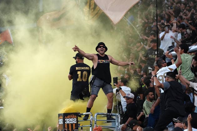 Fans from Los Angeles attend an MLS, Fussball Herren, USA League match between Los Angeles and Real Salt Lake at BMO Stadium in Los Angeles, USA, 22 July 2026. MLS League: Los Angeles vs. Real Salt Lake !ACHTUNG: NUR REDAKTIONELLE NUTZUNG!  Copyright: xOmarxAlonsox AMDEP9241 20260723-55020966007_1