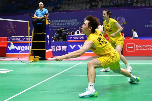 CHANGZHOU, CHINA - JULY 23: Guo Xinwa and Chen Fanghui of China compete in the Mixed Doubles Round of 16 match against Goh Soon Huat and Shevon Jemie Lai of Malaysia on day 3 of the China Open 2026 at Changzhou Olympic Sports Center Gymnasium on July 23, 2026 in Changzhou, Jiangsu Province of China.  Copyright: xVCGx 111655926991