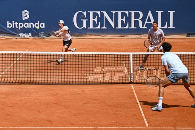 TENNIS - ATP, Tennis Herren Generali Open 2026 KITZBUEHEL,AUSTRIA,23.JUL.26 - TENNIS - ATP World Tour, Generali Open. Image shows Lukas Neumayer, Joel Schwaerzler (AUT) and Pierre Hugues Herbert (FRA).  GEPAxpictures xDanielxSchoenherr