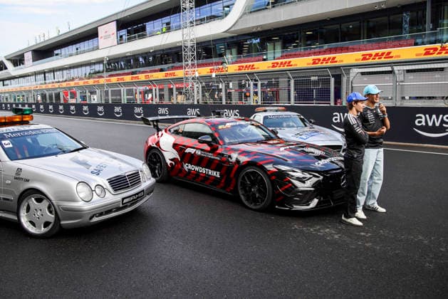 F1 - HUNGARIAN GRAND PRIX 2026 RUSSELL George (gbr), Mercedes AMG F1 Team W17, portrait KIMI ANTONELLI Andrea (ita), Mercedes AMG F1 Team W16, portrait FIA Mercedes-AMG GT Black Series Safety Car, Mercedes-Benz SLS AMG, Mercedes-Benz CLK 55 AMG during the Formula 1 Hungarian Grand Prix 2026, 11th round of the 2026 Formula One World Championship, WM, Weltmeisterschaft from July 24 to 26, 2026 on the Hungaroring, in Mogyorod near Budapest, Hungary - MogyorodHungary  Copyright: xXavixBonillax