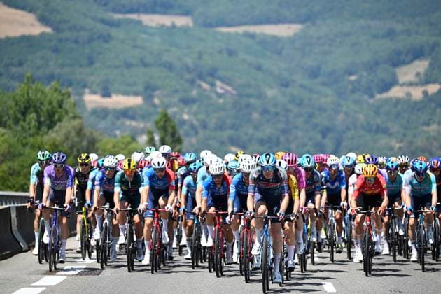 Tour de France 2026 Stage 18 ORCIERES-MERLETTE, FRANCE - JULY 23 : illustration picture peloton during stage 18 of the 113rd edition of Tour de France an UCI World Tour 2.UWT cycling road race stage for Men Elite of 185 km with start in Voiron and finish in Orcieres-Merlette on July 23, 2026 in Orcieres-Merlette, France, 23 07 2026 Orcieres-Merlette France  Copyright: xPetexGodingx
