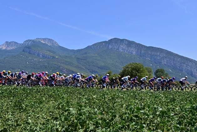 Tour de France 2026 Stage 18 ORCIERES-MERLETTE, FRANCE - JULY 23 : illustration picture peloton during stage 18 of the 113rd edition of Tour de France an UCI World Tour 2.UWT cycling road race stage for Men Elite of 185 km with start in Voiron and finish in Orcieres-Merlette on July 23, 2026 in Orcieres-Merlette, France, 23 07 2026 Orcieres-Merlette France  Copyright: xPetexGodingx