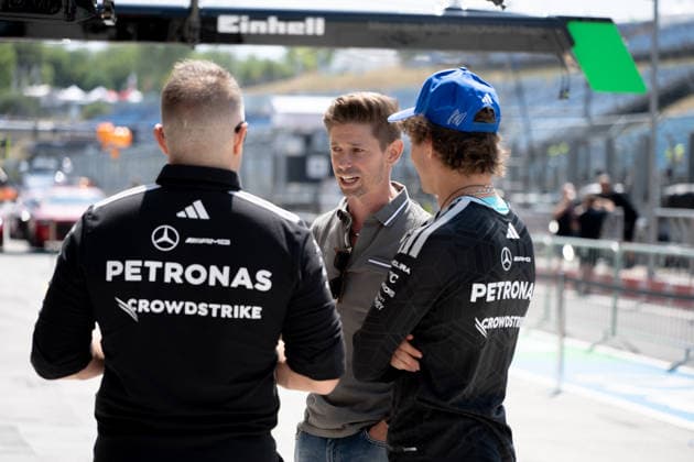 July 23, 2026, Mogyorod, Pest, Hungary: World Championship, WM, Weltmeisterschaft Leader Andrea Kimi Antonelli(mercedes amg petronas F1 team) and Motogp legend Casey Sto ner in talk at F1 Louis Vuitton Hungary Grand prix at Hungaroring(Mogyorod,Pest,Hungary) on Thursday July,23,2026 Mogyorod Hungary - ZUMAp257 20260723_zip_p257_004 Copyright: xCristopherxPonsox