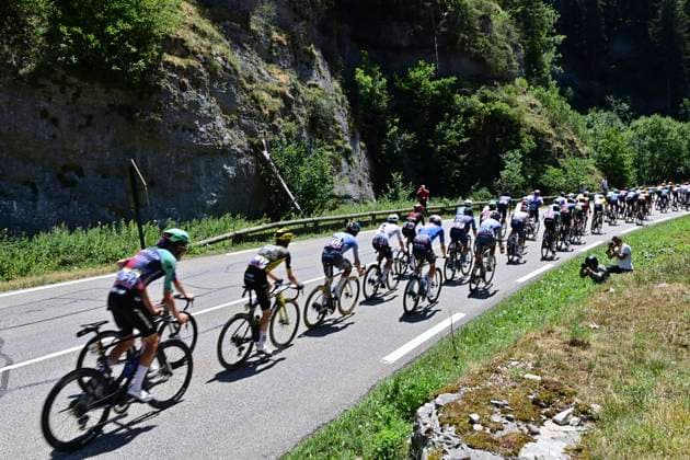 Tour de France 2026 Stage 18 ORCIERES-MERLETTE, FRANCE - JULY 23 : illustration picture peloton during stage 18 of the 113rd edition of Tour de France an UCI World Tour 2.UWT cycling road race stage for Men Elite of 185 km with start in Voiron and finish in Orcieres-Merlette on July 23, 2026 in Orcieres-Merlette, France, 23 07 2026 Orcieres-Merlette France  Copyright: xPetexGodingx