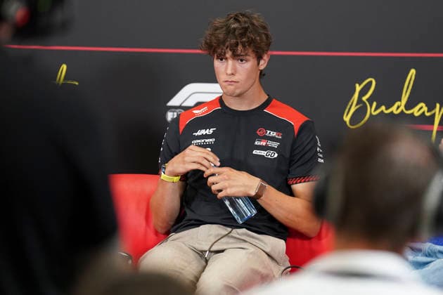 FORMULA 1 HUNGARIAN GRAND PRIX 2026 Oliver Bearman 87 (GBR) Haas F1 Team in a press conference, PK, Pressekonferenz during the Formula 1 AWS Hungarian Grand Prix 2026, Round 11 of the 2026 Formula 1 World Championship, WM, Weltmeisterschaft from 24th - 26th July 2026 at the Hungaroring, Mogyorod, Hungary. Credit: Robbie Hoad Every Second Media Editorial use only. All images are copyright Every Second Media Limited. No images may be reproduced without prior permission. Copyright: xIMAGO EveryxSecondxMediax ESM-2073-0069 RobbiexHoadx xEveryxSecondxMediax