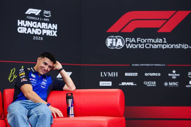 Isack Hadjar of France and Red Bull Racing , Previews, F1 Grand Prix of Hungary, am 23. July 2026 in Budapeste, Hungary. (Foto von Diogo Cardoso DeFodi Images) Isack Hadjar of France and Red Bull Racing , Previews, F1 Grand Prix of Hungary, Hungaroring on July 23, 2026 in Budapeste, Hungary. (Photo by Diogo Cardoso DeFodi Images) - *** Isack Hadjar of France and Red Bull Racing, Previews, F1 Grand Prix of Hungary, on July 23, 2026, in Budapest, Hungary. Photo by Diogo Cardoso DeFodi Images. Isack Hadjar of France and Red Bull Racing, Previews, F1 Hungarian Grand Prix, Hungaroring on July 23, 2026, in Budapest, Hungary. Photo by Diogo Cardoso DeFodi Images