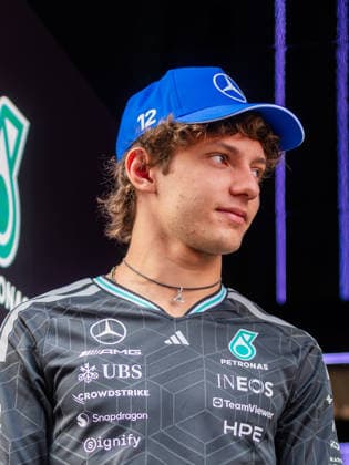 Andrea Kimi Antonelli (Mercedes AMG Petronas F1 Team, 12), HUN, Formel 1 Weltmeisterschaft, Grosser Preis von Ungarn, Hungaroring, Media Day, Saison 2026, 23.07.2026, HUN, Formel 1 Weltmeisterschaft, Grosser Preis von Ungarn, Hungaroring, Media Day, Saison 2026, 23.07.2026 Mogyorod *** Andrea Kimi Antonelli, Mercedes AMG Petronas F1 Team, 12, HUN, Formula 1 World Championship, Hungarian Grand Prix, Hungaroring, Media Day, 2026 Season, July 23, 2026, HUN, Formula 1 World Championship, Hungarian Grand Prix, Hungaroring, Media Day, 2026 Season, July 23, 2026, Mogyorod Copyright: xEibner-Pressefoto FlorianxSchustx EP_FSU