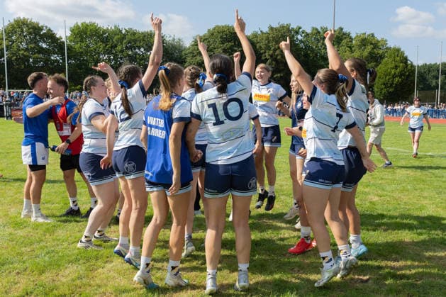 Deutsche Meisterschaften im Siebener-Rugby 2026 Neue Deutsche Meister der Frauen im Siebener-Rugby wird die SC Germania List. Jubel nach dem Finale gegen den SC Neuenheim. Deutsche Meisterschaften im Siebener-Rugby am 23. Juli 2026 in Hannover., Hannover Niedersachsen Deutschland Erika-Fisch-Stadion *** 2026 German Sevens Rugby Championships: SC Germania List Crowned New Women’s German Sevens Rugby Champions Celebrations after the final against SC Neuenheim German Sevens Rugby Championships on July 23, 2026, in Hanover, Hanover, Lower Saxony, Germany, Erika Fisch Stadium