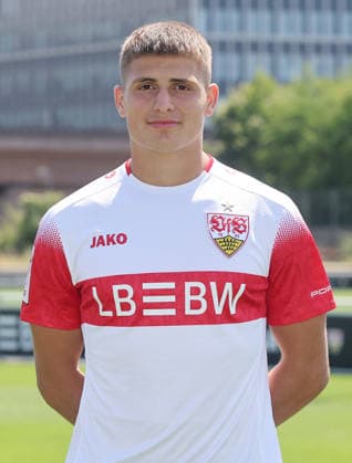 BAU Stuttgart , Enis Redzepi; VfB Stuttgart II ; 3.Liga; Porträttermin 2026 2027, *** BAU Stuttgart, Enis Redzepi, VfB Stuttgart II, 3. Liga, Photo Shoot 2026–2027,