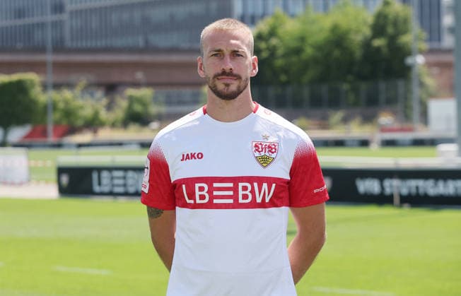 BAU Stuttgart , Dominik Nothnagel ; VfB Stuttgart II ; 3.Liga; Porträttermin 2026 2027, *** BAU Stuttgart, Dominik Nothnagel, VfB Stuttgart II, 3rd Division, Photo Shoot 2026–2027,