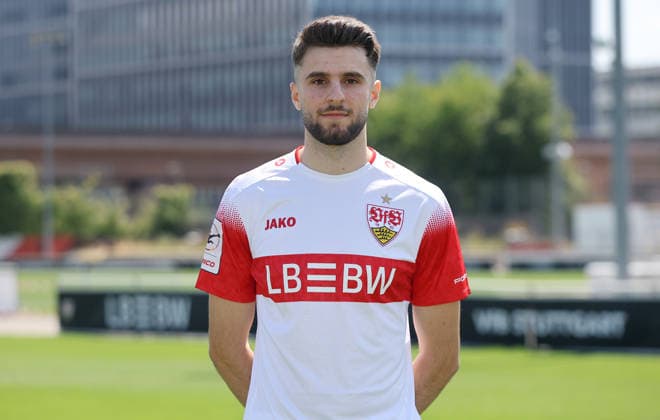 BAU Stuttgart , Eliot Bujupi; VfB Stuttgart II ; 3.Liga; Porträttermin 2026 2027, *** BAU Stuttgart, Eliot Bujupi, VfB Stuttgart II, 3rd Division, Photo Shoot 2026–2027,