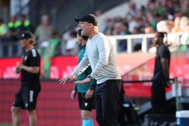 GÖTEBORG, SVERIGE 20260723 Nordsjaellands tränare Jens Fonsskov Olsen under onsdagens kval till till Conference League, första matchen, mellan Gais och FC Nordsjaelland pa Gamla Ullevi. GÖTEBORG SVERIGE x9200x *** GOTHENBURG, SWEDEN 20260723 Nordsjælland coach Jens Fonsskov Olsen during Wednesday’s Conference League qualifier, the first leg, between GAIS and FC Nordsjælland at Gamla Ullevi, GOTHENBURG, SWEDEN x9200x  Copyright: xAdamxIhse TTx CONFERENCE LEAGUE KVAL GAIS-NORDSJÄLLAND