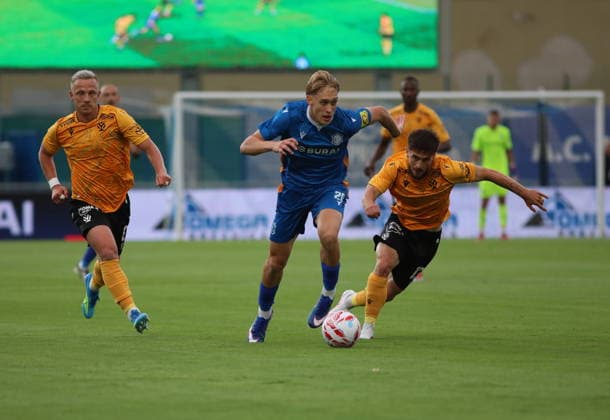 Croatia, Varazdin, July 26, 2023. City Stadium. First leg of the UEFA Europa Conference League second qualifying round: Varazdin vs. Jablonec. In the photo: Ivan Canjuga, Richard Sedlacek. Photo: Zeljko Hajdinjak CROPIX Copyright: xxZeljkoxHajdinjakx varazdimn_jablonec7-230726