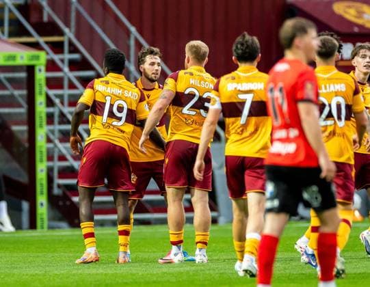 Lukas Fadinger celebrates Motherwell s 2nd goal Motherwell v Havnar Boltfelag, UEFA Conference League, 2nd Qualifying Round, 1st Leg, Football, Fir Park, Motherwell, Scotland, UK - 23 Jul 2026Motherwell Fir Park Scotland United Kingdom  Copyright: xRoddyxScott Shutterstockx 16999258ag