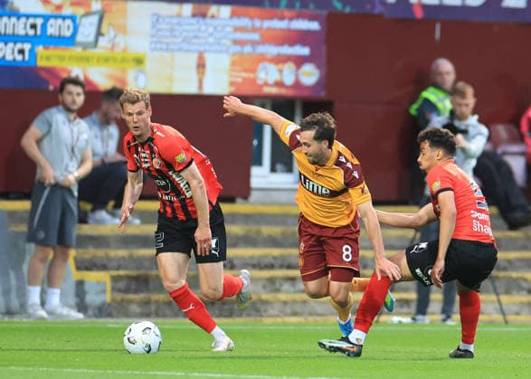 Motherwell v Havnar B—ltfelag UEFA Europa Conference League Lukas Fadinger of Motherwell (middle) is fouled by Noah Mneney of Havnar B—ltfelag (right) during the UEFA Europa Conference League Second Qualifying Round First Leg match at Fir Park, Motherwell 23 07 2026 UK Newspapers OUT Copyright: xFredxPalmerx FIL-23665-0089