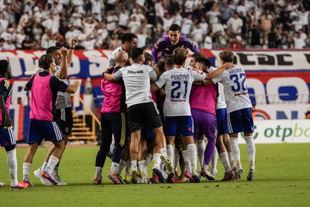 UEFA Europa League Qualifikation 2026 2027 - 2. Runde, 23.07.2027 - HNK Hajduk Split (Kroatien) vs. Pafos FC (Zypern) - Stadion Poljud (Split, Kroatien); Hajduk Split bejubelt das 1-0 durch Michele Sego (Hajduk Split) *** UEFA Europa League Qualifying Round 2, 2026–2027, July 23, 2027: HNK Hajduk Split (Croatia) vs. Pafos FC (Cyprus) at Poljud Stadium, Split, Croatia. Hajduk Split celebrates the 1–0 goal scored by Michele Sego. Hajduk Split Copyright: xLUKAxKOLANOVICx