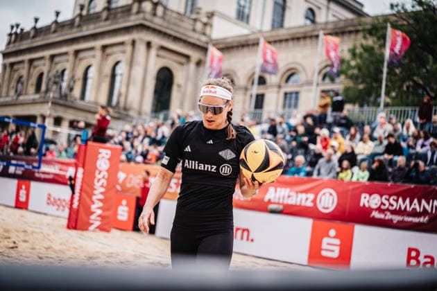 Beachvolleyball Frauen Allianz German Beach Club Finals Die Finals 2026 Hannover Eintrach Spontent vs. Olympischer Club BW 23.07.2026 Cinja Tillmann Hannover Opernplatz Niedersachsen Deutschland *** Women s Beach Volleyball Allianz German Beach Club Finals The 2026 Finals Hannover Eintrach Spontent vs. Olympischer Sport Club BW July 23, 2026 Cinja Tillmann Hannover Opernplatz Lower Saxony, Germany