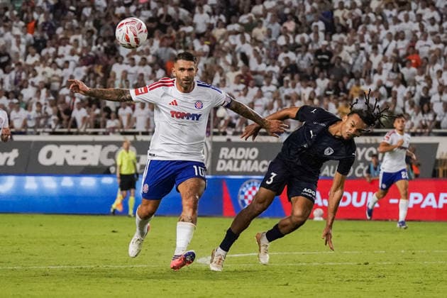 UEFA Europa League Qualifikation 2026 2027 - 2. Runde, 23.07.2027 - HNK Hajduk Split (Kroatien) vs. Pafos FC (Zypern) - Stadion Poljud (Split, Kroatien); Marko Livaja (Hajduk Split), Samy Mmaee (Pafos) *** UEFA Europa League Qualifying Round 2, 2026–2027, July 23, 2027: HNK Hajduk Split (Croatia) vs. Pafos FC (Cyprus) at Poljud Stadium, Split, Croatia; Marko Livaja (Hajduk Split), Samy Mmaee (Pafos) Copyright: xLUKAxKOLANOVICx