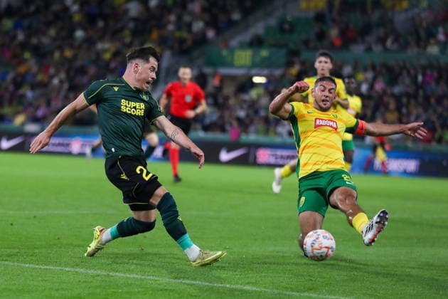Zilina 23.07.2026. Pilka nozna Liga Konferencji UEFA sezon 2025 2026 runda 2 mecz: MSK Zilina - GKS Katowice --- Football UEFA Conference League season 2025 2026 round 2 match: MSK Zilina - GKS Katowice nz Marcin Wasielewski, Krisztian Bari Fot. Kacper Staniec NEWSPIX.PL --- newspix.pl 