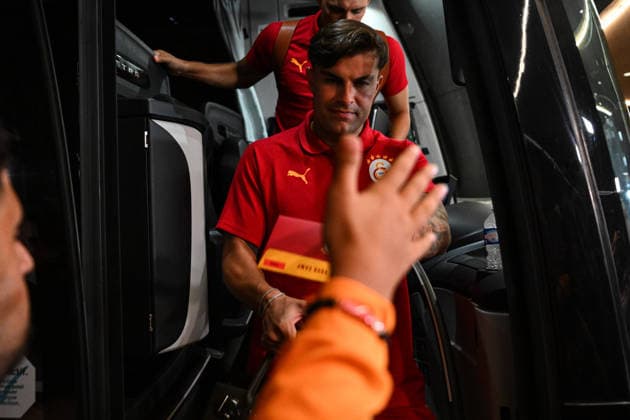 Galatasaray arrives Austria for its training camp WINDISCHGARSTEN, AUSTRIA - JULY 24: Abdulkerim Bardakci of Galatasaray arrives with the team for the second phase of the club s pre-season training camp in Windischgarsten, Austria, on July 24, 2026. Akin Celiktas Anadolu Windischgarsten Austria. Editorial use only. Please get in touch for any other usage.  Copyright: x2026xAnadoluxAkinxCeliktasx
