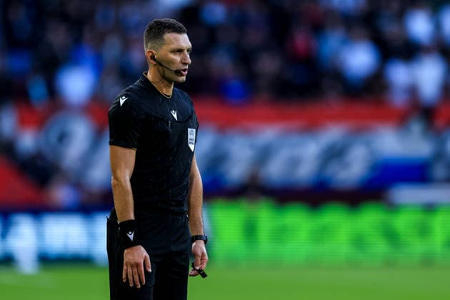 ENSCHEDE, NETHERLANDS - JULY 23: referee Damian Kos looks on during the UEFA Europa League 2026 27 second qualifying round first leg match between FC Twente and Ferencvaros at FC Twente Stadium on July 23, 2026 in Enschede, Netherlands.  Copyright: xRenexNijhuis MBxMediax