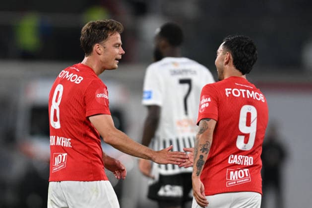 U Cluj vs SK Brann - UEFA Conference League SK Brann players Felix Horn Myhre and Niklas Castro celebrate during the Conference League game between U Cluj and SK Brann in Sfantu Gheorghe, Romania, on July 23, 2026. Sfantu Gheorghe Romania  Copyright: xAlexxNicodimx originalFilename:nicodim-conferen260723_npY4s.jpg
