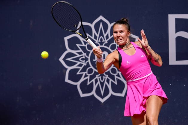 MSC Hamburg Ladies Open - Day 4 First seed Oleksandra Oliynykova of Ukraine plays against Leyre Romero Gormaz of Spain during their round of 16 match at the 2026 MSC Hamburg Ladies Open women s tennis tournament at Am Rothenbaum in Hamburg, Germany. Hamburg Hamburg Germany  Copyright: xOwenxHammondx originalFilename:hammond-2026msch260723_npkBa.jpg