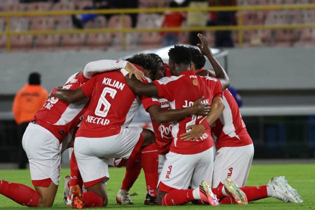 Independiente Santa Fe (COL) v Caracas (VEN) - Copa Conmebol Sudamericana Players of Independiente Santa Fe celebrate a goal during the first leg of the Round of 32 playoff match of the 2026 CONMEBOL Sudamericana Cup, played at the Nemesio Camacho El Campin Stadium in Bogota, Colombia, on an unspecified date. Bogota Colombia  Copyright: xDanielxGarzonxHerazox originalFilename:garzonherazo-independ260723_npWP1.jpg