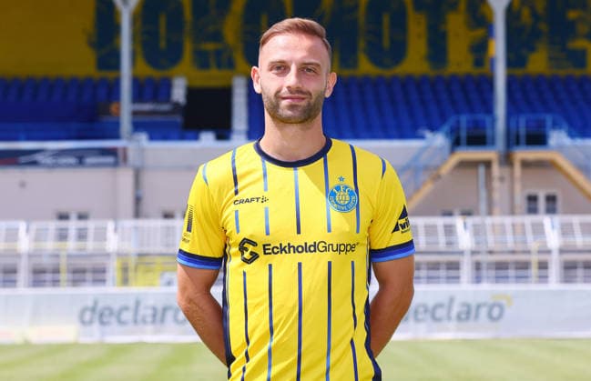 Tobias Dombrowa ; 1. FC Lokomotive Leipzig; Regionalliga Nordost,ÊPorträttermin, 2026 2027 , Leipzig, 21.07.2026 , *** Tobias Dombrowa, 1 FC Lokomotive Leipzig, Northeast Regional League, portrait session, 2026–2027, Leipzig, July 21, 2026, Picture Point