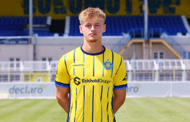 Gabriel Sadlek ; 1. FC Lokomotive Leipzig; Regionalliga Nordost,ÊPorträttermin, 2026 2027 , Leipzig, 21.07.2026 , *** Gabriel Sadlek, 1. FC Lokomotive Leipzig, Northeast Regional League, portrait session, 2026–2027, Leipzig, July 21, 2026, Picture Point