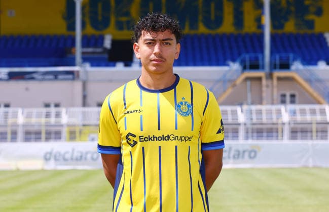 Elias Strasner ; 1. FC Lokomotive Leipzig; Regionalliga Nordost,ÊPorträttermin, 2026 2027 , Leipzig, 21.07.2026 , *** Elias Strasner, 1. FC Lokomotive Leipzig, Northeast Regional League, photo shoot, 2026–2027, Leipzig, July 21, 2026, Picture Point