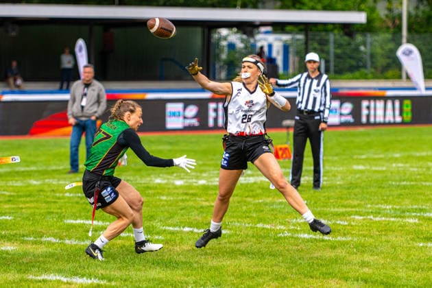 Munich Spatzen (grün) gegen Düsseldorf Firecats (weiß) - Halbfinale Frauen - Flag Football - Die Finals 2026 (24.07.2026, Hannover Erika-Fisch-Stadion (Hannover, GER), *** Munich Spatzen (green) vs. Düsseldorf Firecats (white) Women s Flag Football Semifinal, The Finals 2026, July 24, 2026, Erika Fisch Stadium, Hanover, GER, Copyright: xJanxGuentherx