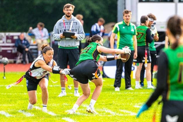 Munich Spatzen (grün) gegen Düsseldorf Firecats (weiß) - Halbfinale Frauen - Flag Football - Die Finals 2026 (24.07.2026, Hannover Erika-Fisch-Stadion (Hannover, GER), *** Munich Spatzen (green) vs. Düsseldorf Firecats (white) Women s Flag Football Semifinal, The Finals 2026, July 24, 2026, Erika Fisch Stadium, Hanover, GER, Copyright: xJanxGuentherx