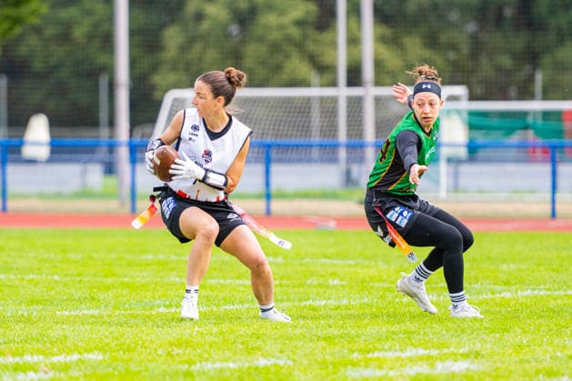 Munich Spatzen (grün) gegen Düsseldorf Firecats (weiß) - Halbfinale Frauen - Flag Football - Die Finals 2026 (24.07.2026, Hannover Erika-Fisch-Stadion (Hannover, GER), *** Munich Spatzen (green) vs. Düsseldorf Firecats (white) Women s Flag Football Semifinal, The Finals 2026, July 24, 2026, Erika Fisch Stadium, Hanover, GER, Copyright: xJanxGuentherx