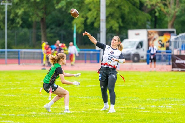 Munich Spatzen (grün) gegen Düsseldorf Firecats (weiß) - Halbfinale Frauen - Flag Football - Die Finals 2026 (24.07.2026, Hannover Erika-Fisch-Stadion (Hannover, GER), *** Munich Spatzen (green) vs. Düsseldorf Firecats (white) Women s Flag Football Semifinal, The Finals 2026, July 24, 2026, Erika Fisch Stadium, Hanover, GER, Copyright: xJanxGuentherx