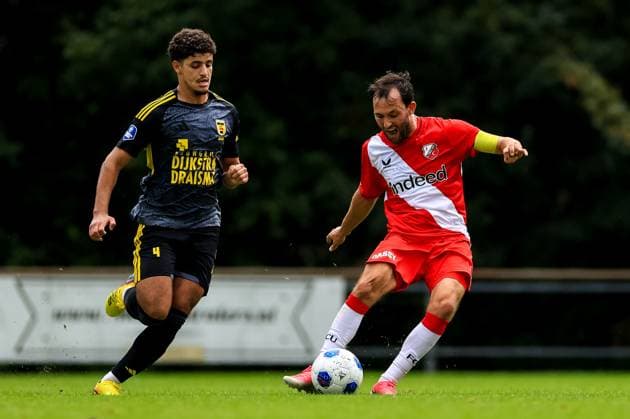 EPE , 24-07-2026 , Sportpark Ericaweg , season 2026 2027 , Dutch pre-season football , friendly match between SC Cambuur and FC Utrecht , picture shows SC Cambuur player Ismael Baouf challenges FC Utrecht player Joris van Overeem Cambuur - Utrecht  x205177381x Copyright: