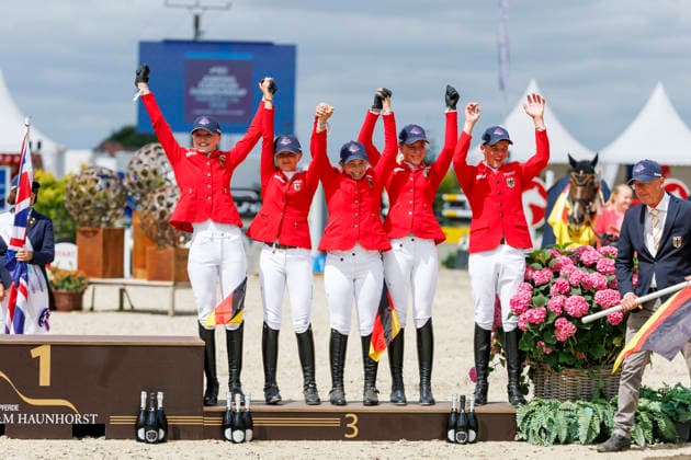 Equestrian sports, show jumping, European Junior Championships in Hagen