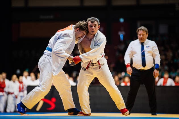 Die Finals 2026 - Ju-Jutsu, 24.07.2026 Johannes Aumüller (Team Nord - Rot) Finn Grieche (Team West - Blau) Vorrunde; Die Finals 2026 - Ju-Jutsu am 24.07.2026 in der Swiss Life Hall, Hannover *** The 2026 Ju-Jutsu Finals, July 24, 2026 Johannes Aumüller, Team North (Red); Finn Grieche, Team West (Blue); Preliminary Round The 2026 Ju-Jutsu Finals on July 24, 2026, at the Swiss Life Hall, Hanover Copyright: xBEAUTIFULxSPORTS Tonhäuserx