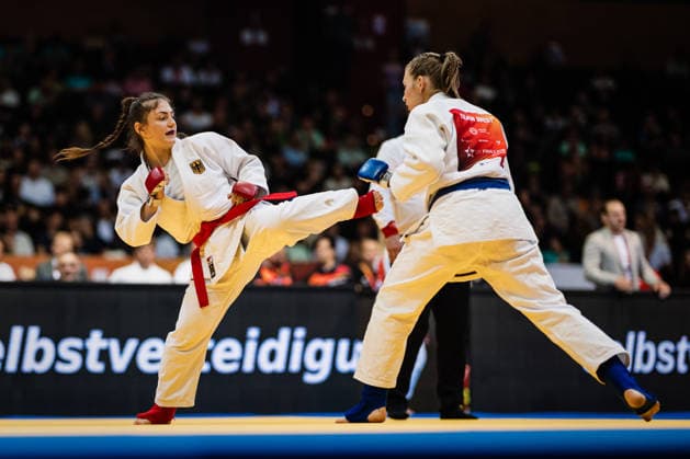 Die Finals 2026 - Ju-Jutsu, 24.07.2026 Michelle Rockmann (Team Nord - Rot) Manu Oberle (Team West - Blau) Vorrunde; Die Finals 2026 - Ju-Jutsu am 24.07.2026 in der Swiss Life Hall, Hannover *** The 2026 Ju-Jutsu Finals, July 24, 2026: Michelle Rockmann (Team North Red), Manu Oberle (Team West Blue) – Preliminary Round of The 2026 Ju-Jutsu Finals on July 24, 2026, at the Swiss Life Hall in Hanover Copyright: xBEAUTIFULxSPORTS Tonhäuserx