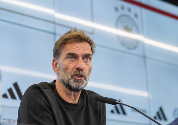 24.07.2026, xfux, Fussball DFB Deutsche Fussball Nationalmannschaft - Pressekonferenz zur Vorstellung von Juergen Jürgen Klopp als Trainer Bundestrainer, v.l. Trainer Juergen Jürgen Nobert Klopp (Deutsche Fussball Nationalmannschaft DFB) Frankfurt am Main *** July 24, 2026, xfux, Soccer, DFB, German National Soccer Team, Press conference to introduce Juergen Jürgen Klopp as head coach, from left: Coach Juergen Jürgen Norbert Klopp, German National Soccer Team, DFB, Frankfurt am Main