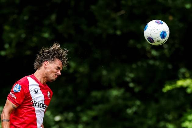 EPE , 24-07-2026 , Sportpark Ericaweg , season 2026 2027 , Dutch pre-season football , friendly match between SC Cambuur and FC Utrecht , picture shows FC Utrecht player Siebe Horemans heads the ball Cambuur - Utrecht  x205178205x Copyright: